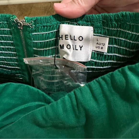 Let’s Get It Popping Strapless Green Dress with Cutout (Comes with Straps) - Picture 4 of 15